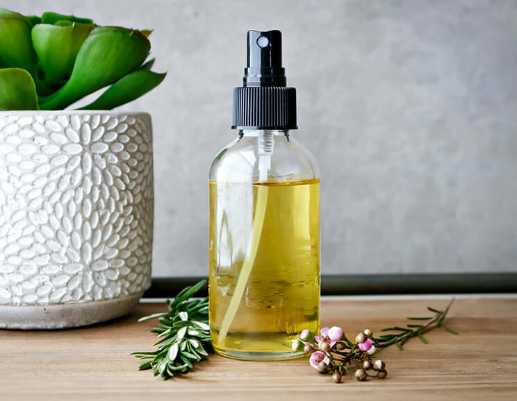 3-Ingredient Natural Hair Growth Oil For Longer Healthier Hair